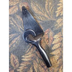 Multi-functional Black Pizza Cutter Wheel- Pizza Slicer/Server